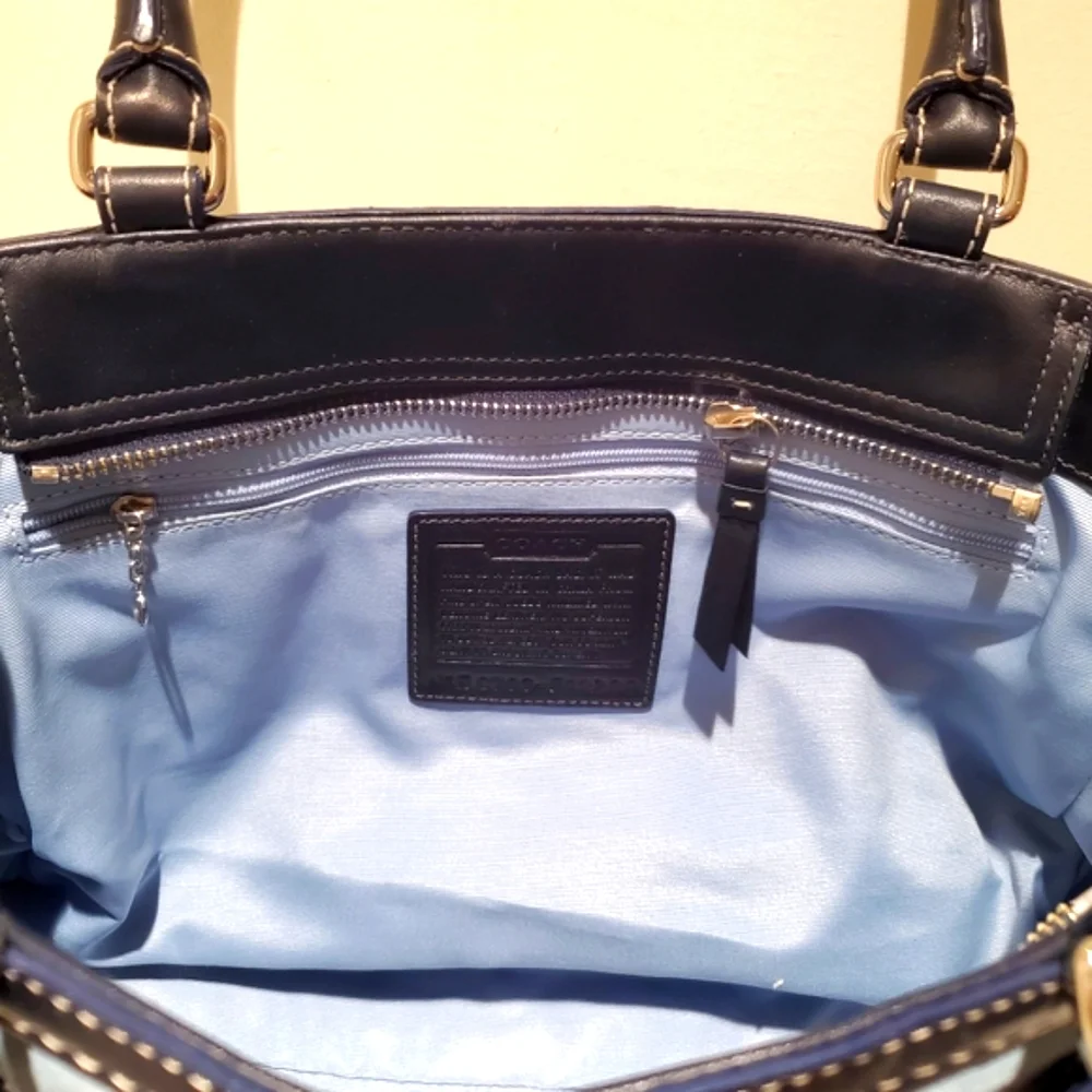 Coach Hampton Satchel - Picture 12 of 12